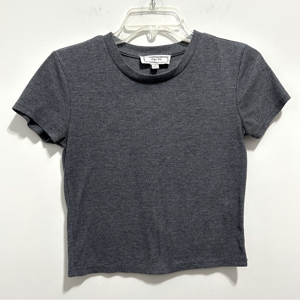 🔸Hippie Rose Women’s Gray Short Sleeve Cropped Top